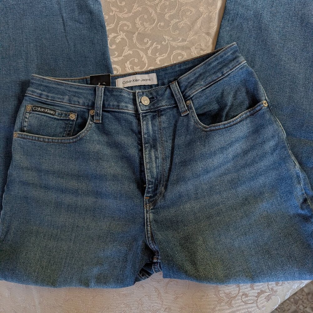 32W x 27L Women's CALVIN KLEIN stretch denim High rise straight leg crop jeans - Picture 2 of 5